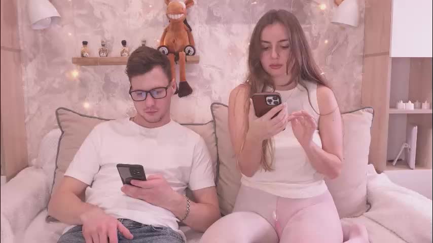 fluffy_hat Cam Model Chat January 24, 2026