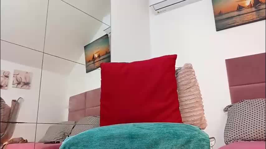 julianejae Cam Model Chat January 24, 2026