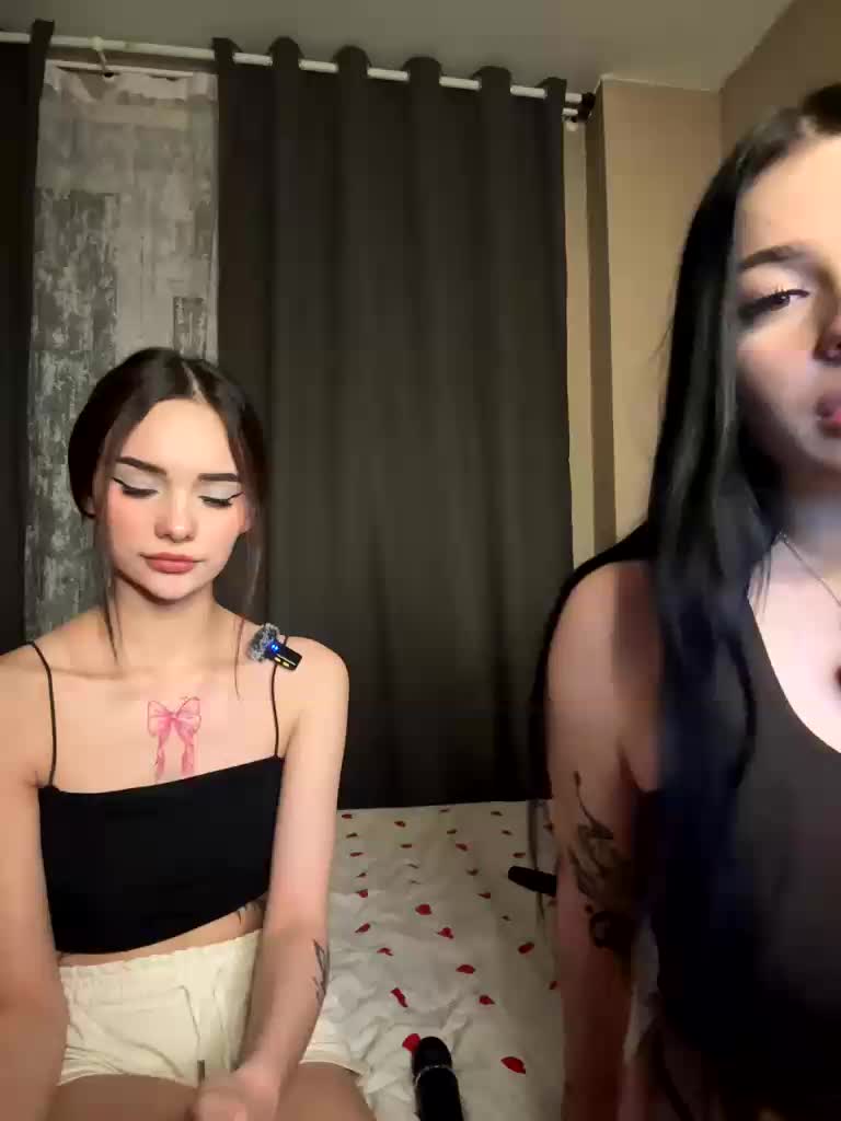 LisaAndDenis Cam Model Chat January 24, 2026