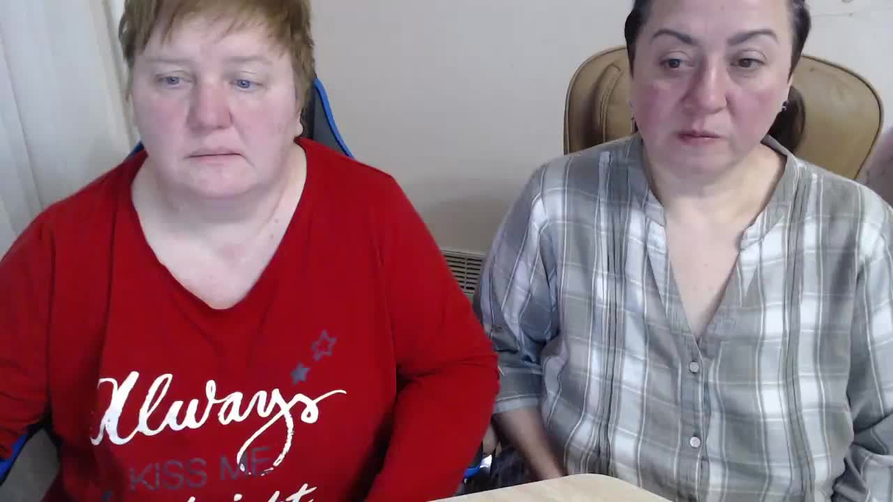 XMollyJaneEX Cam Model Chat January 24, 2026