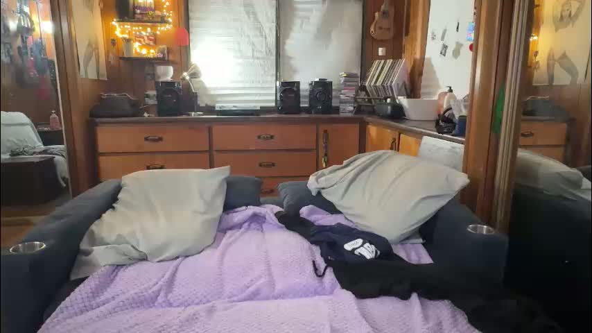 incognitoqueen Cam Model Chat January 24, 2026