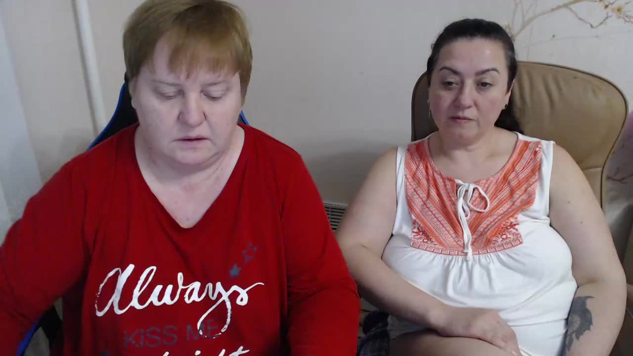 XMollyJaneEX Cam Model Chat January 24, 2026