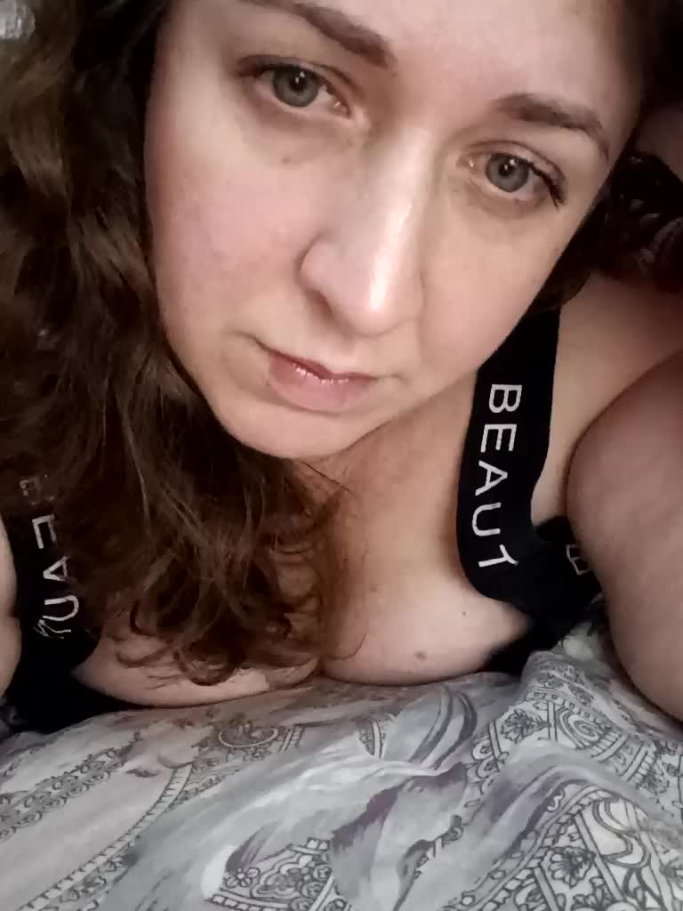 Your_favorite_couple Cam Model Chat January 25, 2026