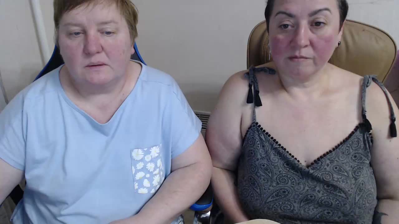 XMollyJaneEX Cam Model Chat January 25, 2026