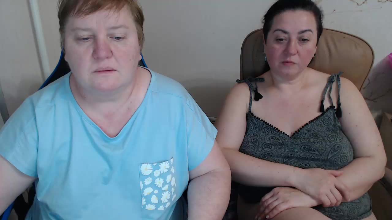 XMollyJaneEX Cam Model Chat January 25, 2026