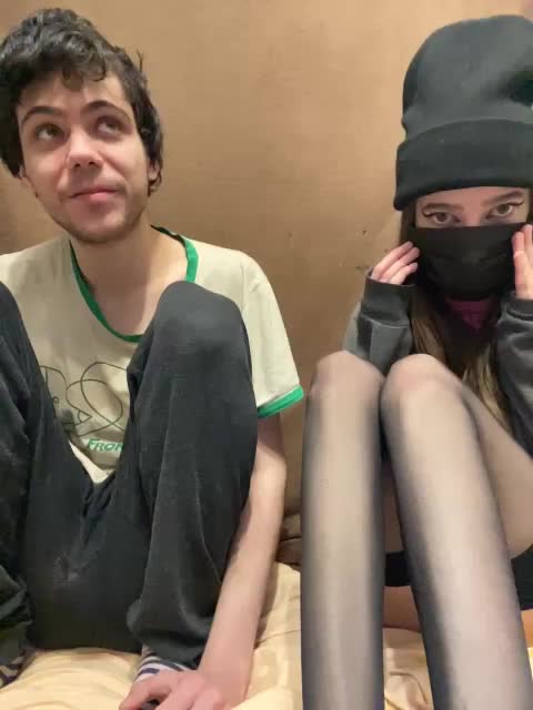 zaebokroom999 Cam Model Chat January 25, 2026