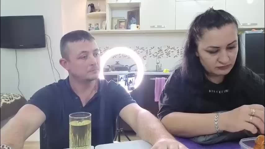 best_ass2000 Cam Model Chat January 25, 2026