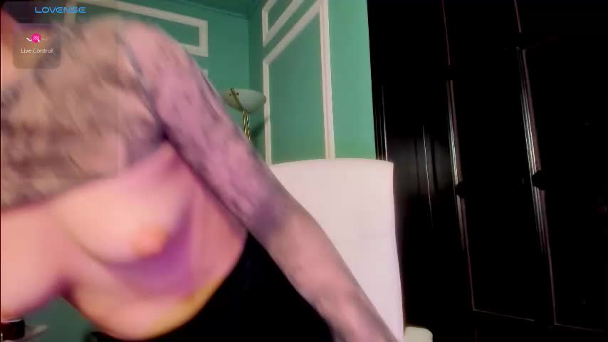 1munique Cam Model Chat January 25, 2026