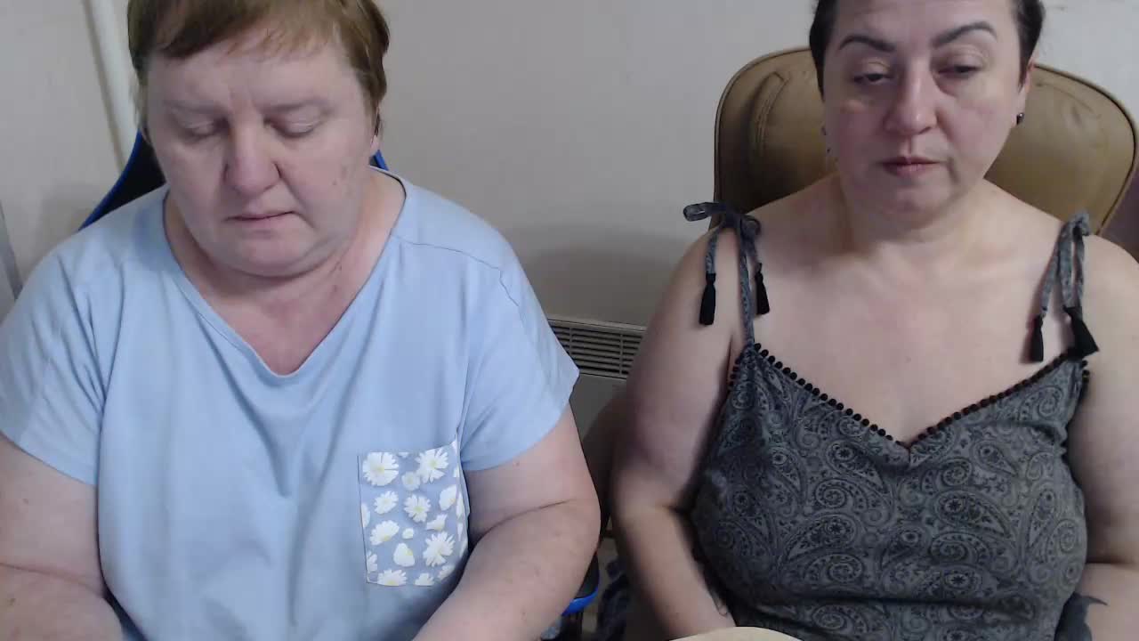 XMollyJaneEX Cam Model Chat January 25, 2026