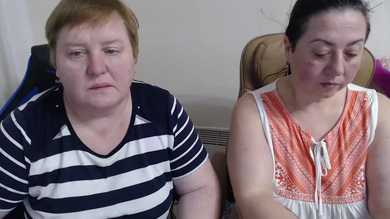 XMollyJaneEX Cam Model Chat January 26, 2026