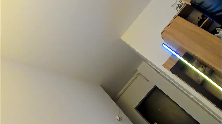 nicole___19 Cam Model Chat January 26, 2026