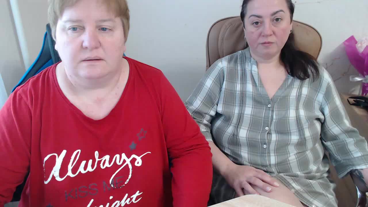 XMollyJaneEX Cam Model Chat January 26, 2026
