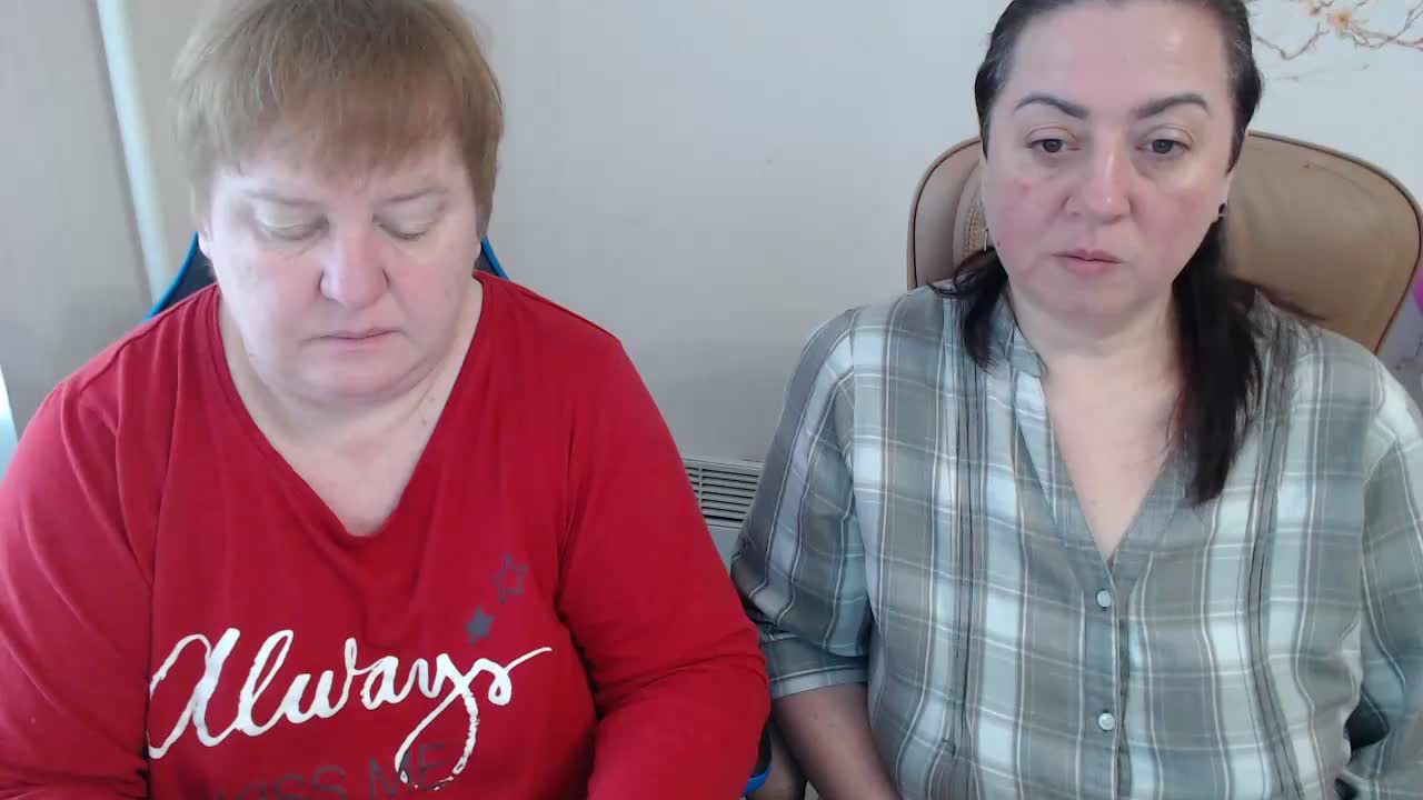 XMollyJaneEX Cam Model Chat January 26, 2026