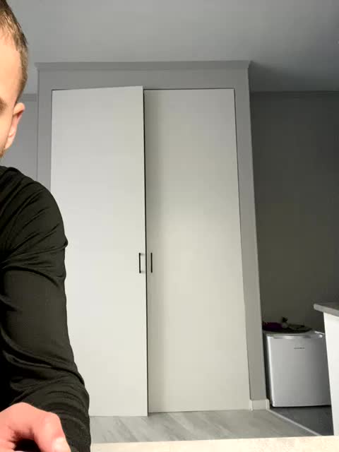 Room_of_love Cam Model Chat January 26, 2026