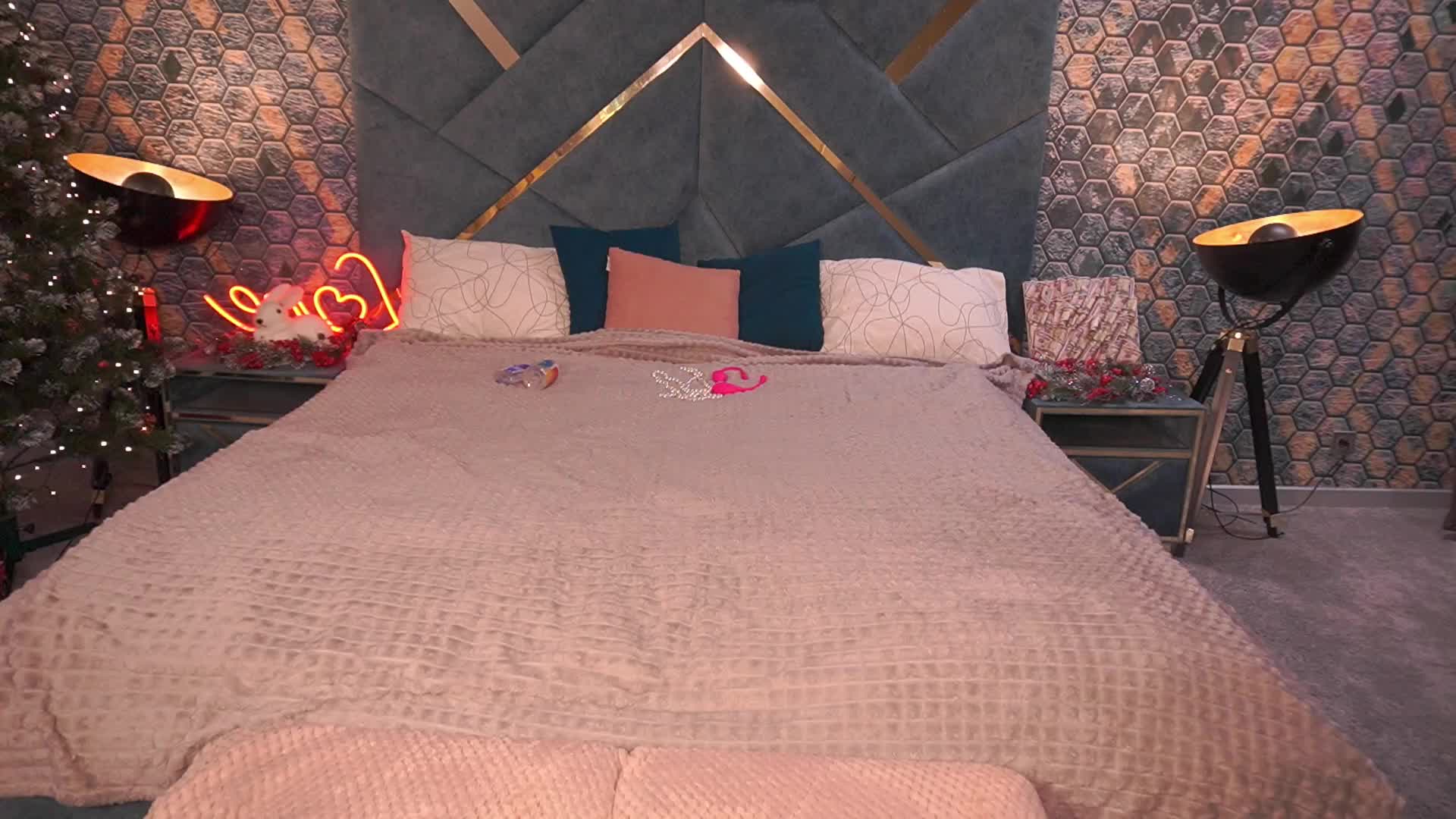 PleasureWeCouple Cam Model Chat January 26, 2026