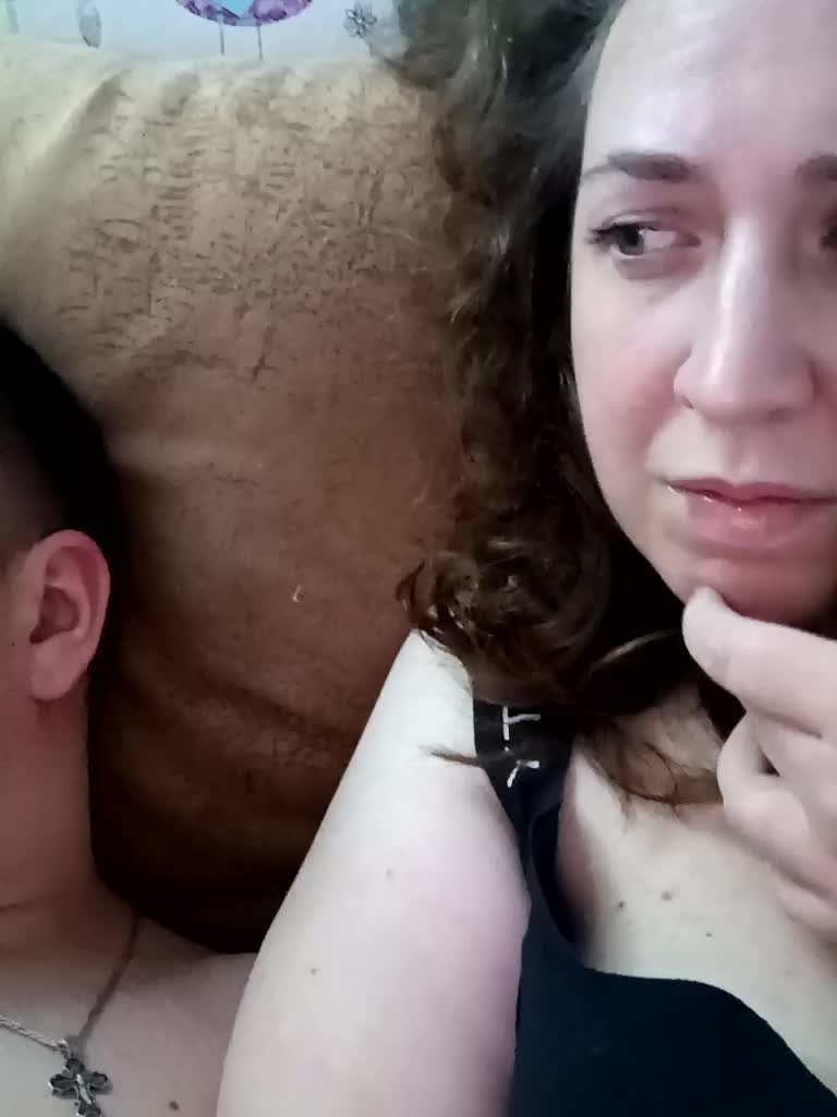 Your_favorite_couple Cam Model Chat January 26, 2026