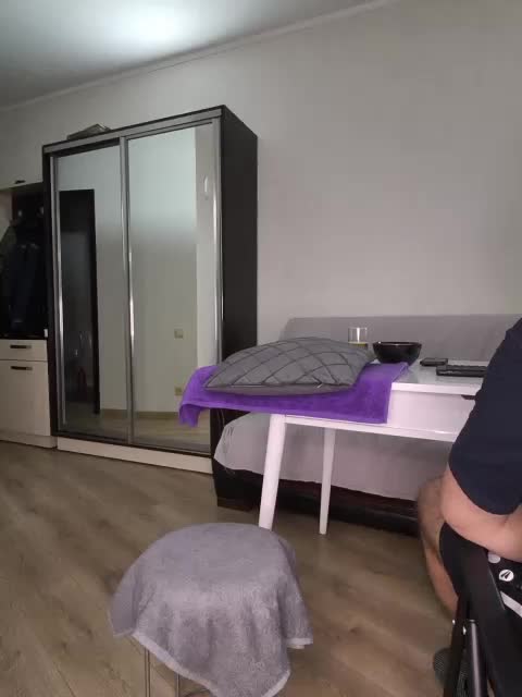 KissMyAss Cam Model Chat January 27, 2026