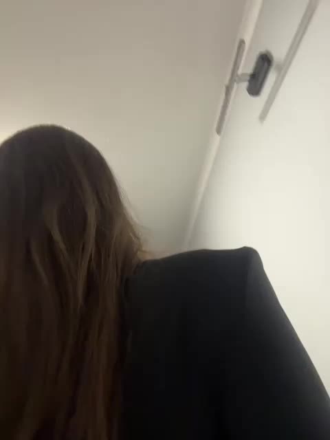 Melissa222Femdom Cam Model Chat January 27, 2026