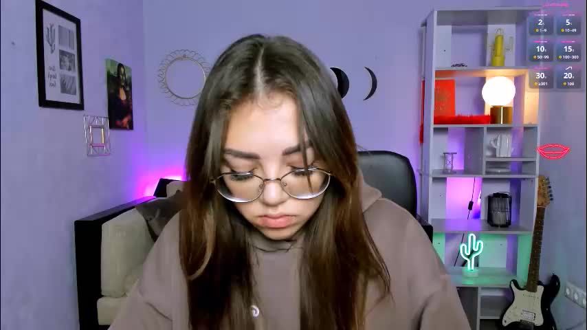 kiki_swan Cam Model Chat January 28, 2026