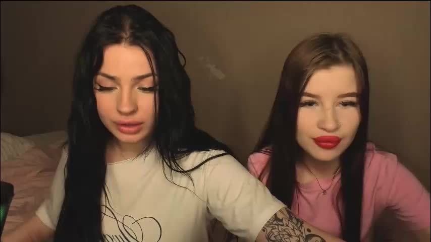 lisaanddenis Cam Model Chat January 28, 2026