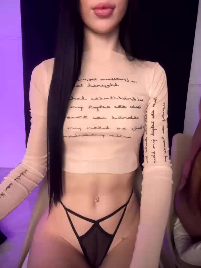 OhHoney Cam Model Chat January 28, 2026