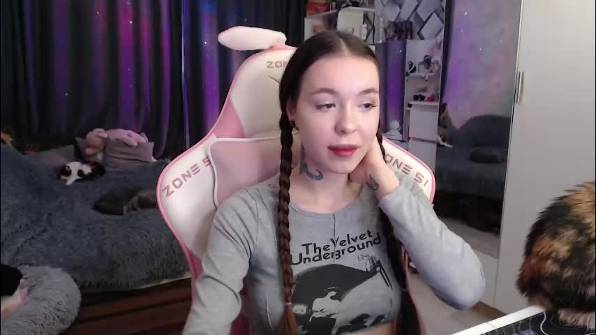 naughtydakota Cam Model Chat January 28, 2026