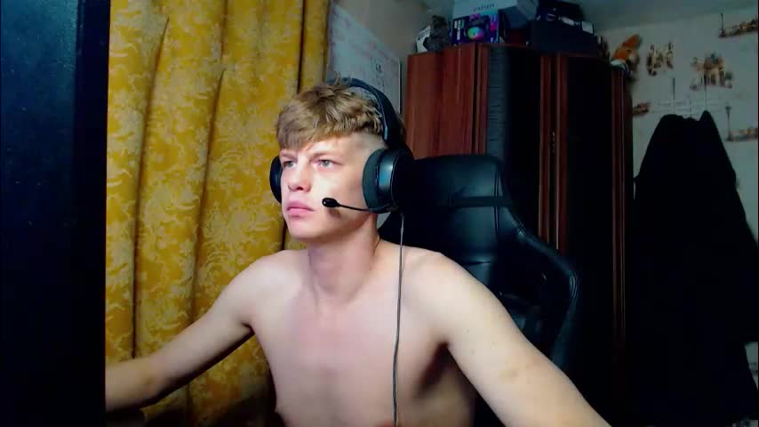 shyredstar Cam Model Chat January 28, 2026