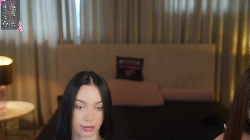 bright_diamonds_054 Cam Model Chat January 28, 2026