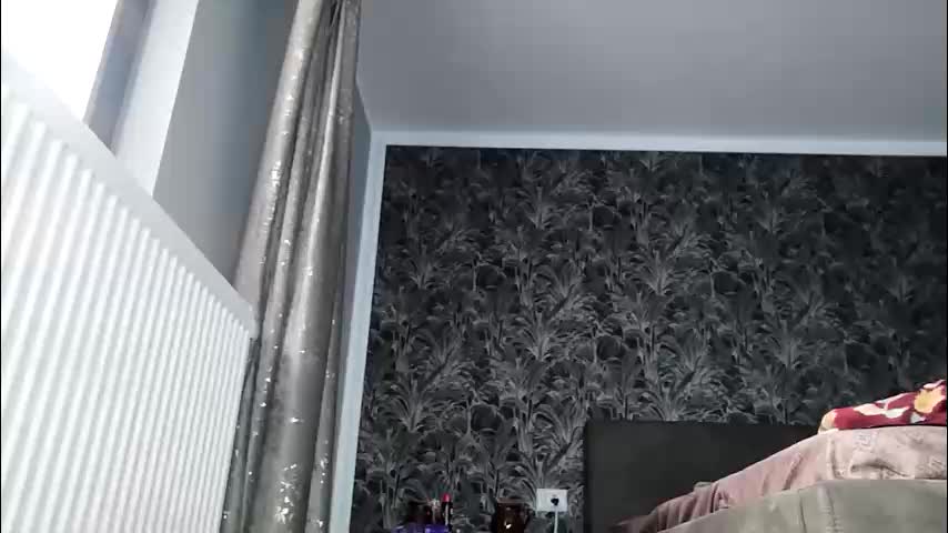 crazybrenda89 Cam Model Chat January 28, 2026