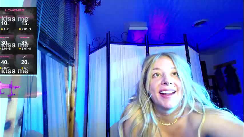 monroelovesyou Cam Model Chat January 28, 2026