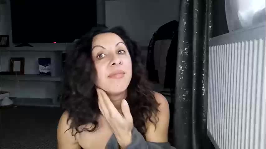 crazybrenda89 Cam Model Chat January 28, 2026