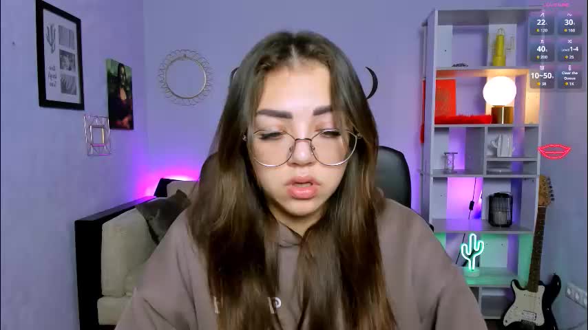 kiki_swan Cam Model Chat January 28, 2026