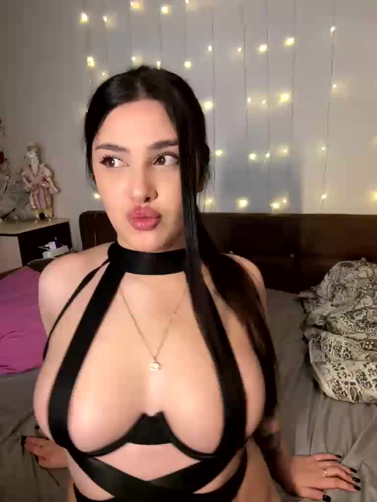 KamilaTony Cam Model Chat January 28, 2026