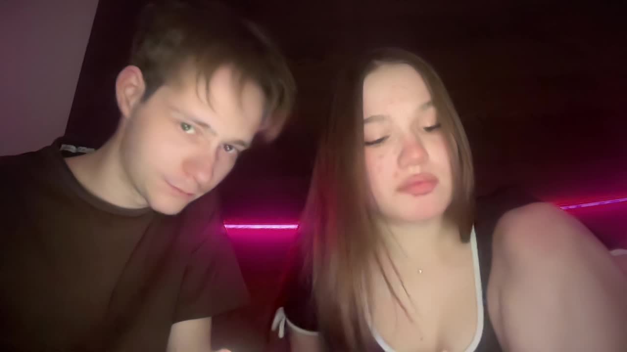 titsDestroy2007 Cam Model Chat January 28, 2026