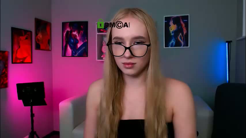 playful_sophie Cam Model Chat January 28, 2026