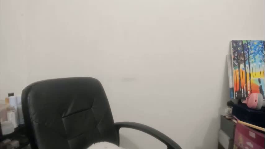 artsyandcraftsy_ Cam Model Chat January 28, 2026