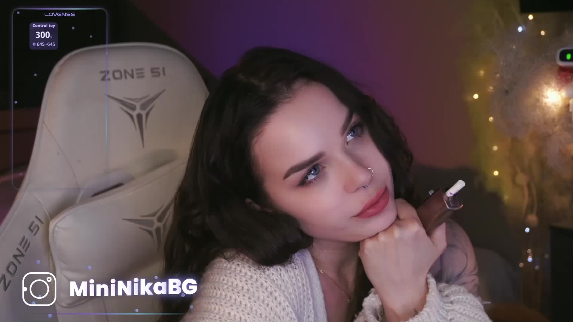 MiniNika Cam Model Chat January 29, 2026