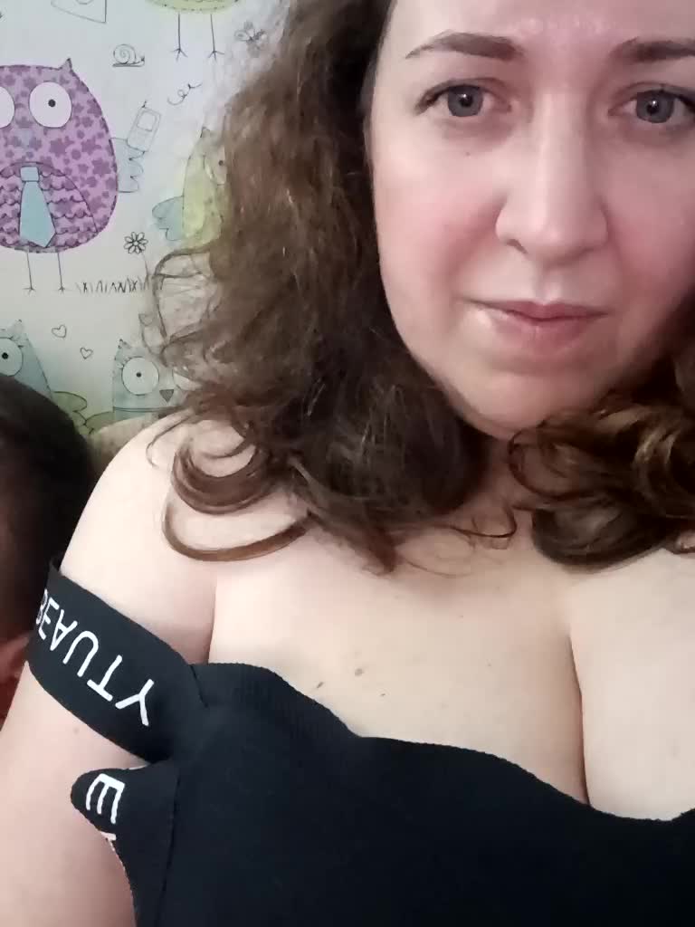 Your_favorite_couple Cam Model Chat January 29, 2026