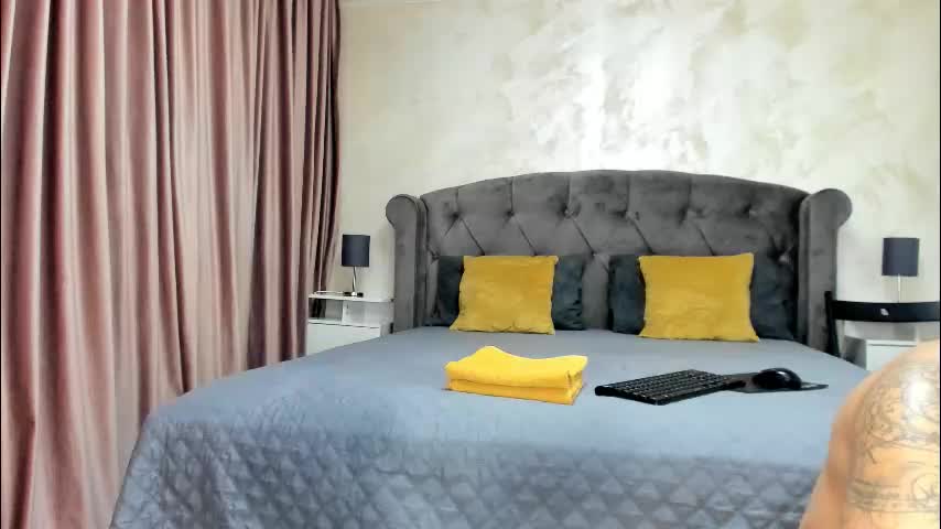 nicepussyfuckk18 Cam Model Chat January 29, 2026