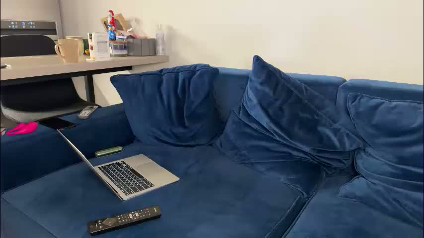 luis7777hui Cam Model Chat January 29, 2026