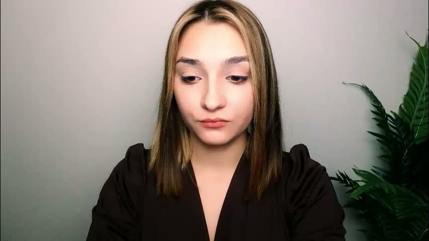 veryveryshygirl Cam Model Chat January 30, 2026