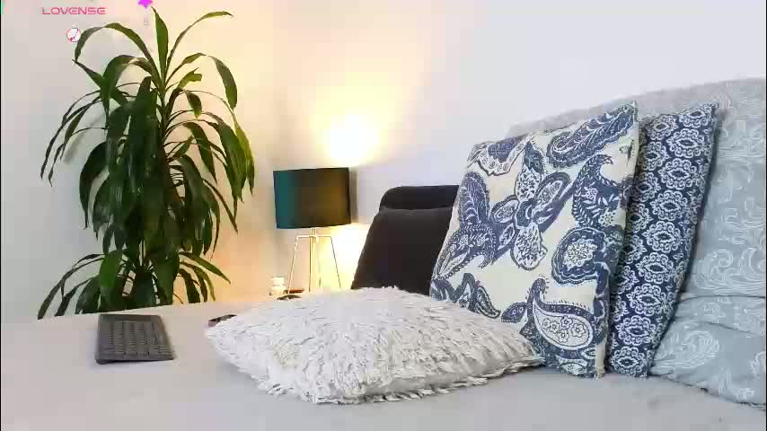 ginnybabe_ Cam Model Chat January 30, 2026