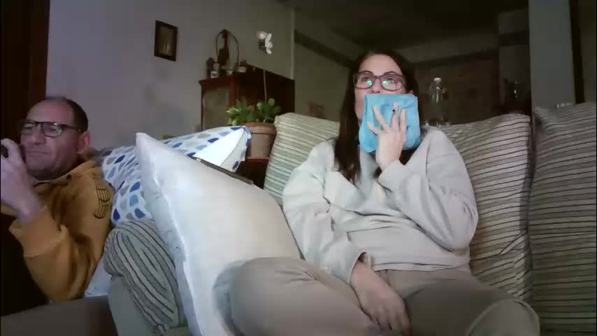 lolahueso Cam Model Chat January 31, 2026