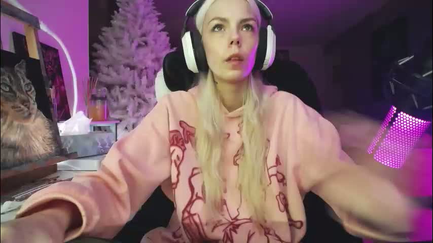 tinykylie Cam Model Chat January 31, 2026