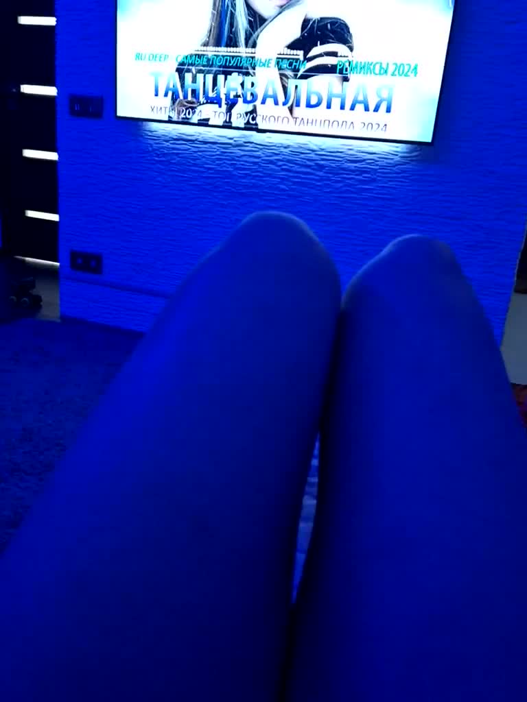 lolave Cam Model Chat February 1, 2026