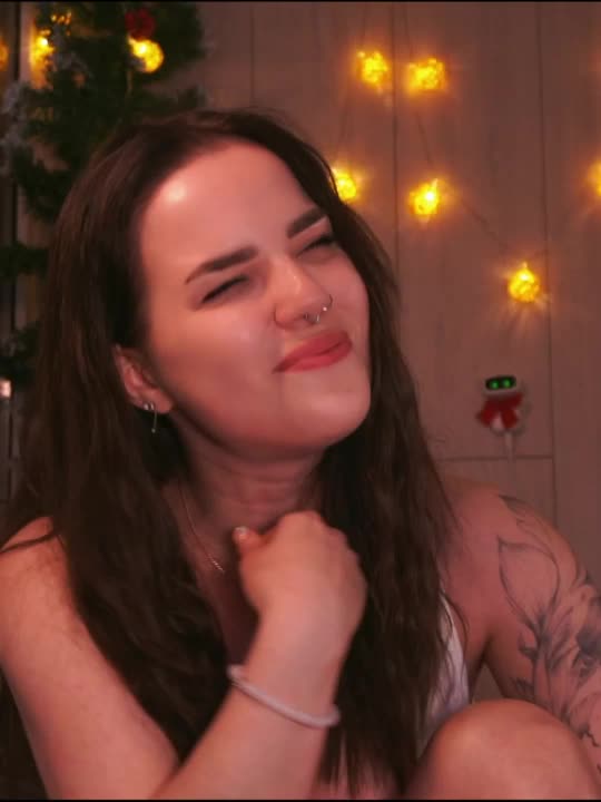 MiniNika Cam Model Chat February 1, 2026