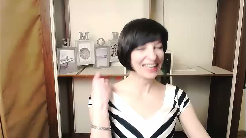 angelinalov_ Cam Model Chat February 1, 2026