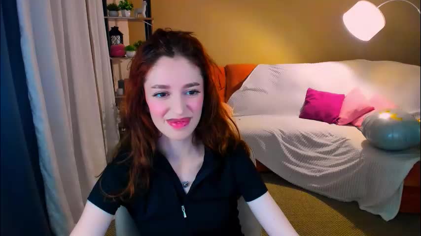 christinaconteeree Cam Model Chat February 1, 2026