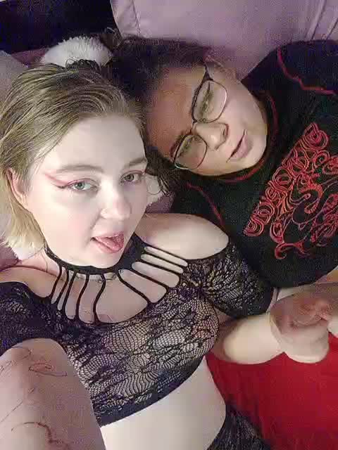 HolyDevilS Cam Model Chat February 1, 2026