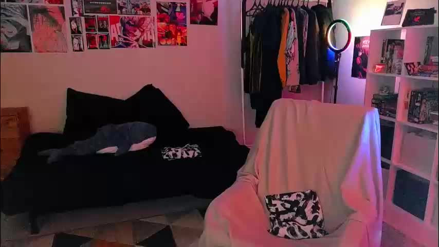 hua_lian Cam Model Chat February 1, 2026